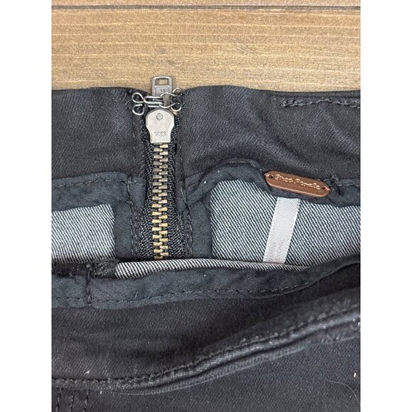 Black Mini Skirt With Zipper & Stitching Detail - Picture 6 of 9